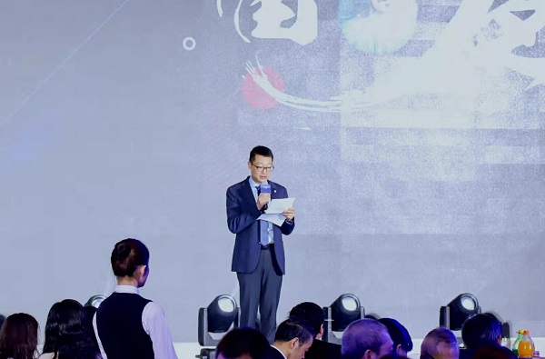 杨征院长.jpg 杨征院长.jpg
